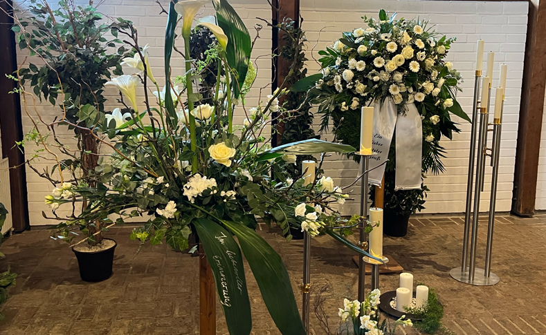 Trauerfloristik 2024 Bild Nummer 2 - von Blumen Jentsch Beispiel 2
